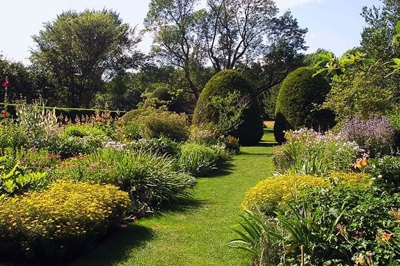 Garden Scavenger Hunt ChallengeCome to a Scavenger Hunt at the Stevens-Coolidge Place in North Andover